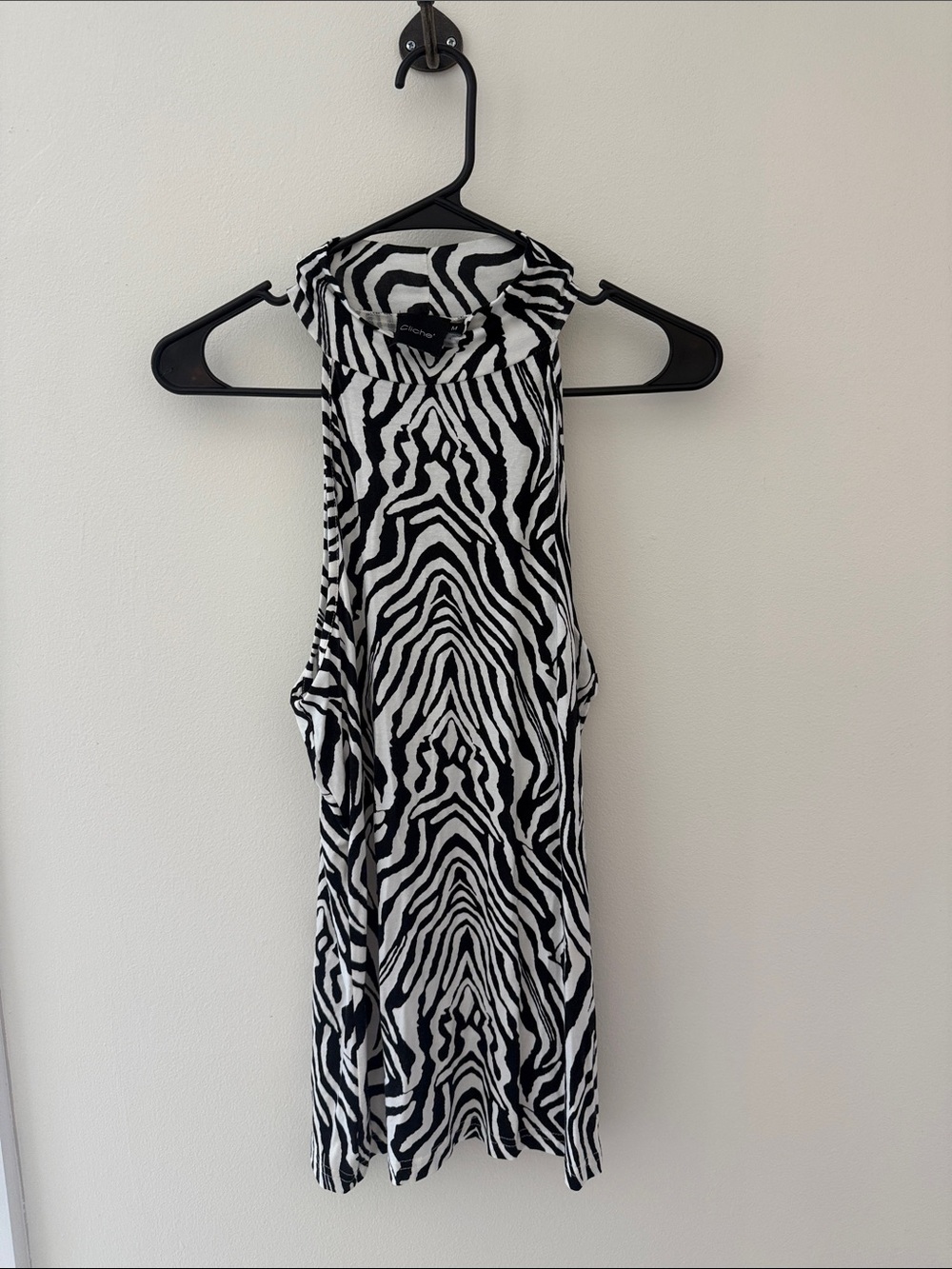 Cliche - Sleeveless Zebra Print Shirt - Black & White